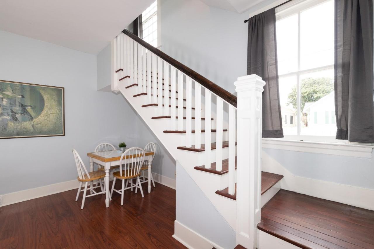 הוילה Beautiful Two-Story In Central Galveston, Short Walk To Beach, Near Downtown! | Seas The Breeze מראה חיצוני תמונה