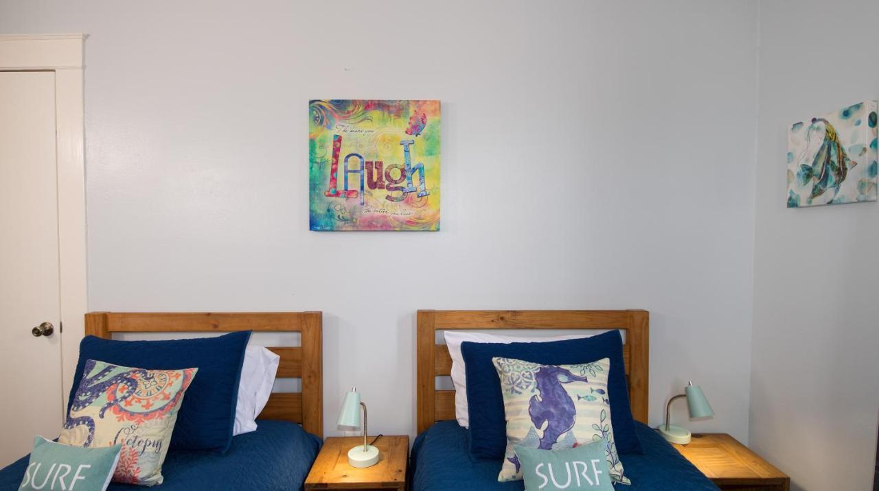הוילה Beautiful Two-Story In Central Galveston, Short Walk To Beach, Near Downtown! | Seas The Breeze מראה חיצוני תמונה