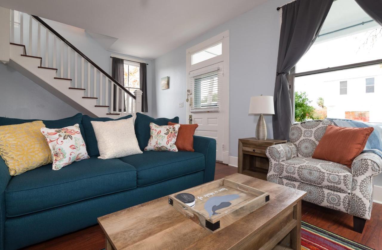 הוילה Beautiful Two-Story In Central Galveston, Short Walk To Beach, Near Downtown! | Seas The Breeze מראה חיצוני תמונה